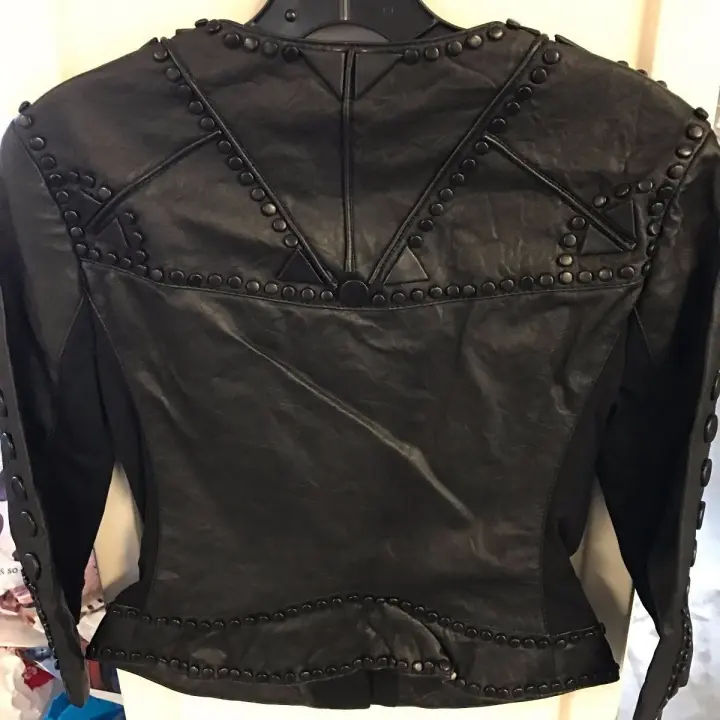 "Elegant Edge" Leather Jacket